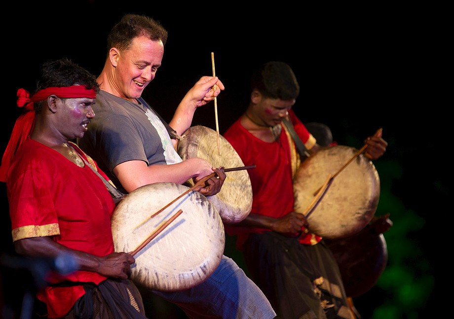 Madurai Panaiyur Raja Group (Folk - Thappattam) (Mamallapuram Dance Festival 2012 - Folk dance)